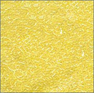 10/o Delica DBM 0053 Lined Pale Yellow - Beads Gone Wild
