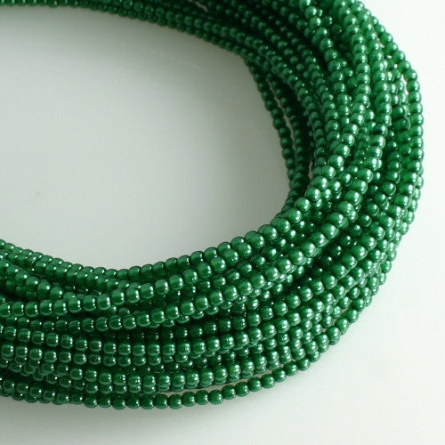 2mm Czech Pearl New Grass 150 pcs - Beads Gone Wild
