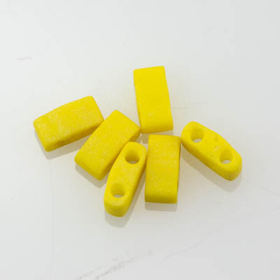 Tila-Half 5mm 2311 Dandalion 10 grams - Beads Gone Wild
