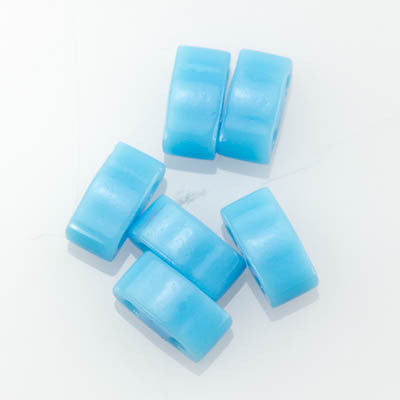 Tila-Half 5mm 413 Op Turquois Blue 10 grams